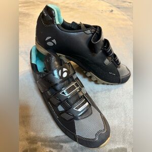 Bontrager Evoke Inform MB Cycling Shoes women’s  Size 8.5